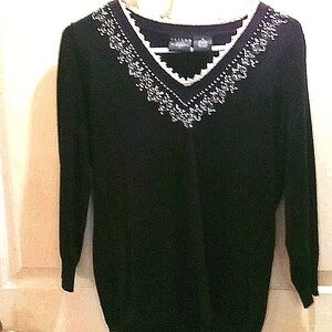 B moss tailored size medium black sweater with pearl accent